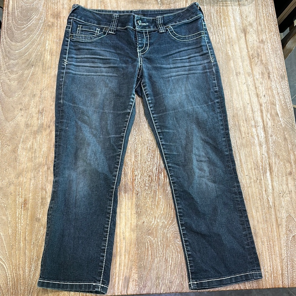 Maurices Cropped embellished Jeans Medium